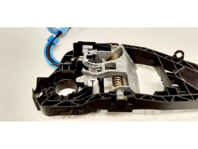 Recambio de maneta exterior delantera derecha para bmw serie 2 active tourer (f45) 218d referencia OEM IAM 7401210 41023 