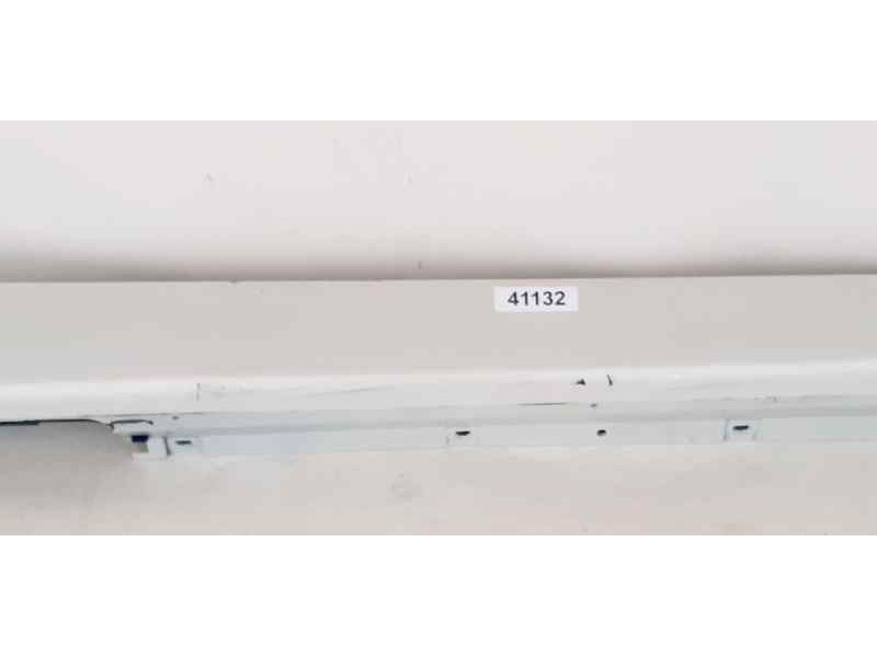 Recambio de estribos laterales para bmw serie 2 active tourer (f45) 218d referencia OEM IAM  41132 