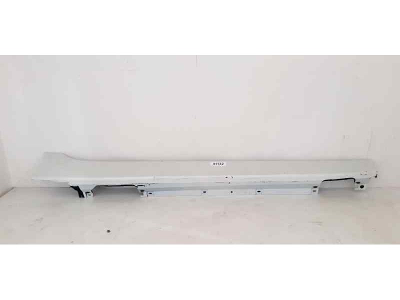 Recambio de estribos laterales para bmw serie 2 active tourer (f45) 218d referencia OEM IAM  41132 