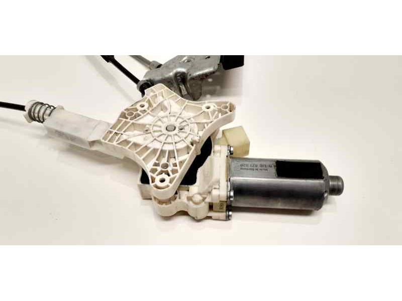 Recambio de elevalunas delantero derecho para mercedes-benz clase clk (w209) coupe 220 cdi (209.308) referencia OEM IAM A2308200