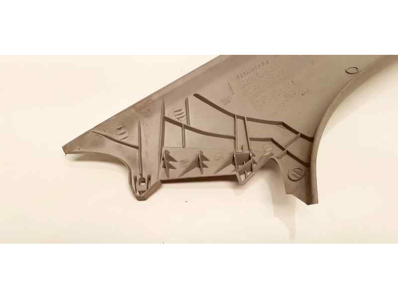 Recambio de moldura para renault clio iii exception referencia OEM IAM 8200293766 41739 