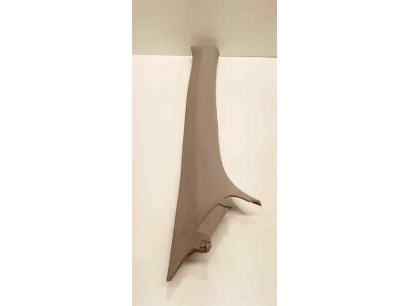 Recambio de moldura para renault clio iii exception referencia OEM IAM 8200293764 41740 