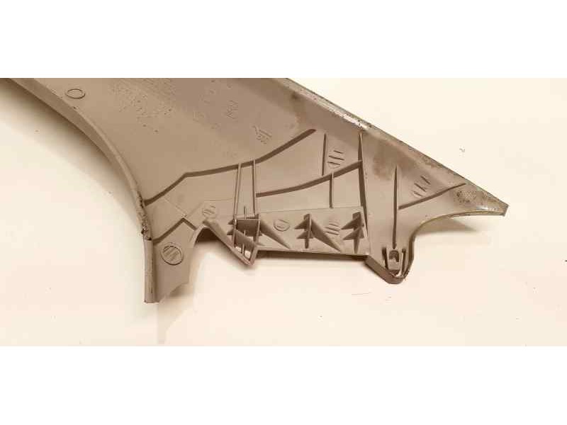 Recambio de moldura para renault clio iii exception referencia OEM IAM 8200293764 41740 