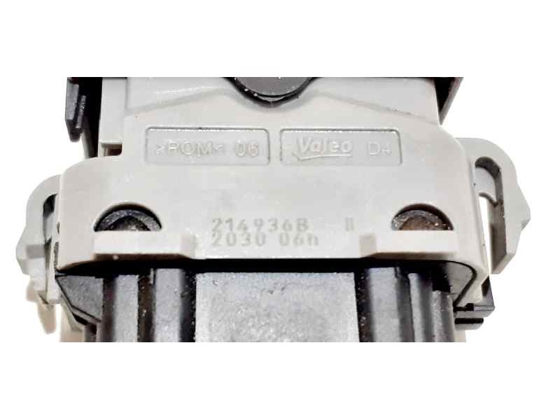 Recambio de mando elevalunas trasero derecho para renault clio iii exception referencia OEM IAM 214936B 41776 