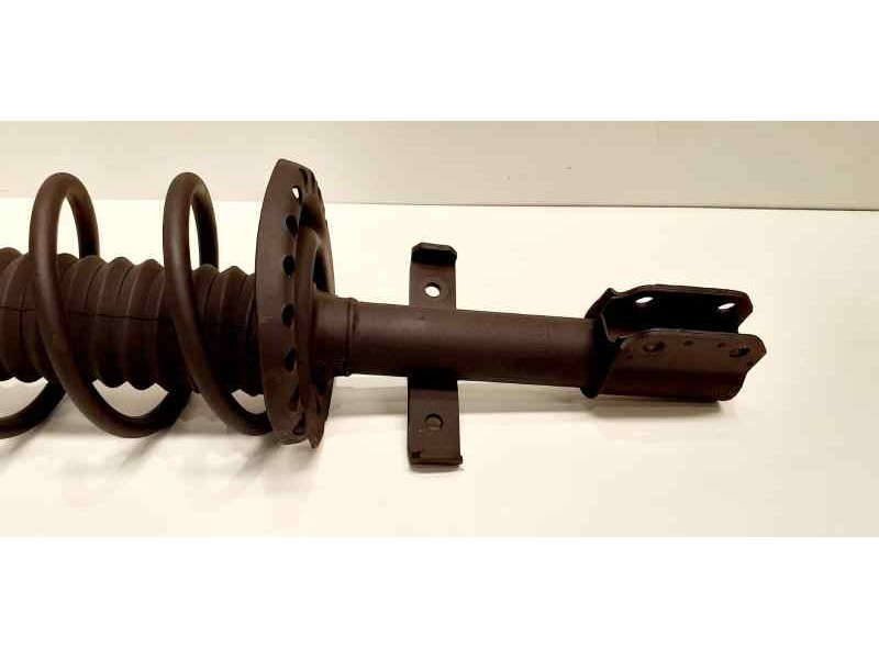 Recambio de amortiguador delantero izquierdo para renault clio iii exception referencia OEM IAM 543024644 41819 