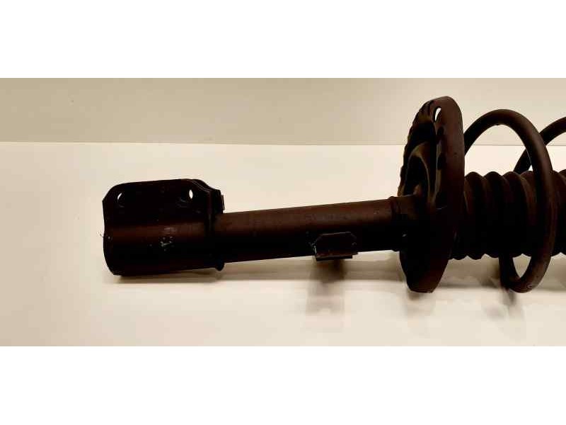 Recambio de amortiguador delantero izquierdo para renault clio iii exception referencia OEM IAM 543024644 41819 