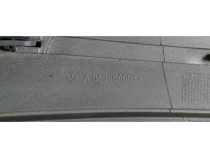 Recambio de moldura para mercedes-benz actros 2/3 2 - ejes / 6 cil. 1841 4x2 om 501 la l (largo) referencia OEM IAM A9438840023 