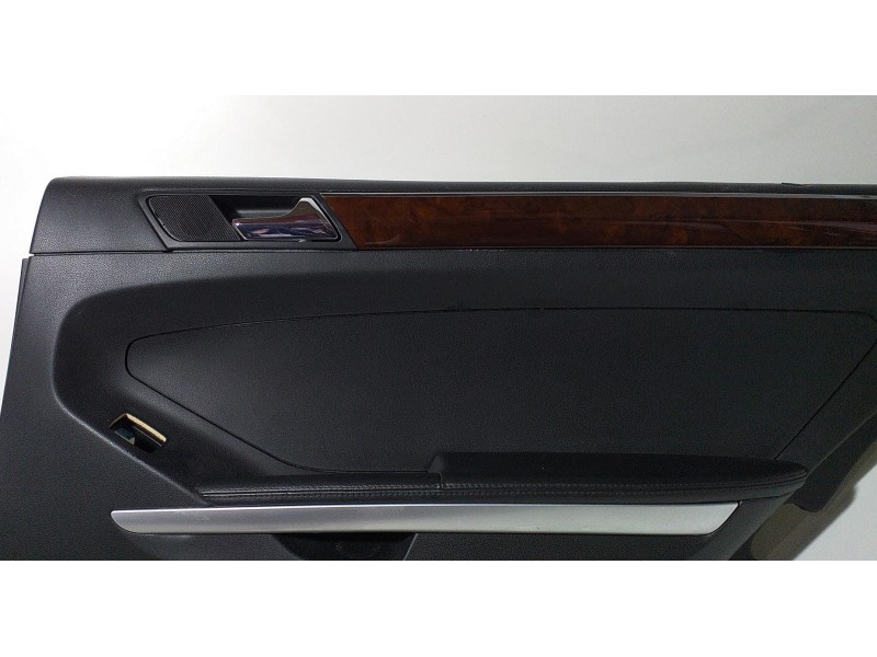 Recambio de guarnecido puerta trasera derecha para mercedes-benz clase m (w164) 500 (164.175) referencia OEM IAM M113964 58220 