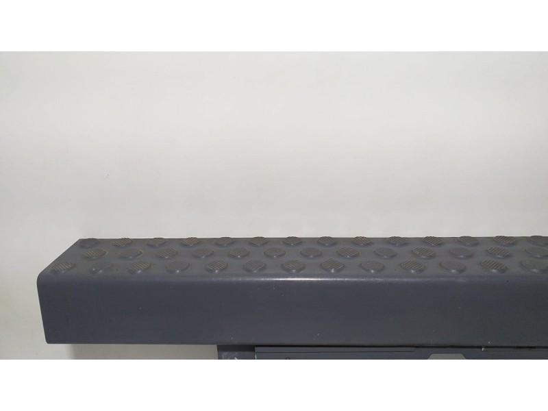 Recambio de paragolpes delantero para mercedes-benz actros 2/3 2 - ejes / 6 cil. 1841 4x2 om 501 la l (largo) referencia OEM IAM