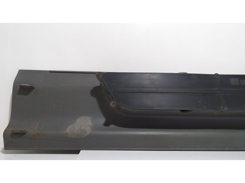 Recambio de paragolpes delantero para mercedes-benz actros 2/3 2 - ejes / 6 cil. 1841 4x2 om 501 la l (largo) referencia OEM IAM