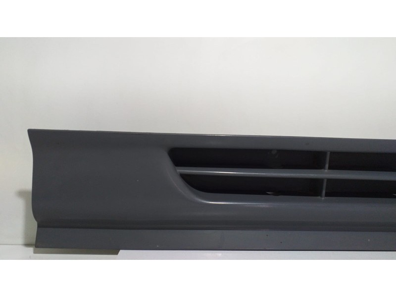 Recambio de paragolpes delantero para mercedes-benz actros 2/3 2 - ejes / 6 cil. 1841 4x2 om 501 la l (largo) referencia OEM IAM