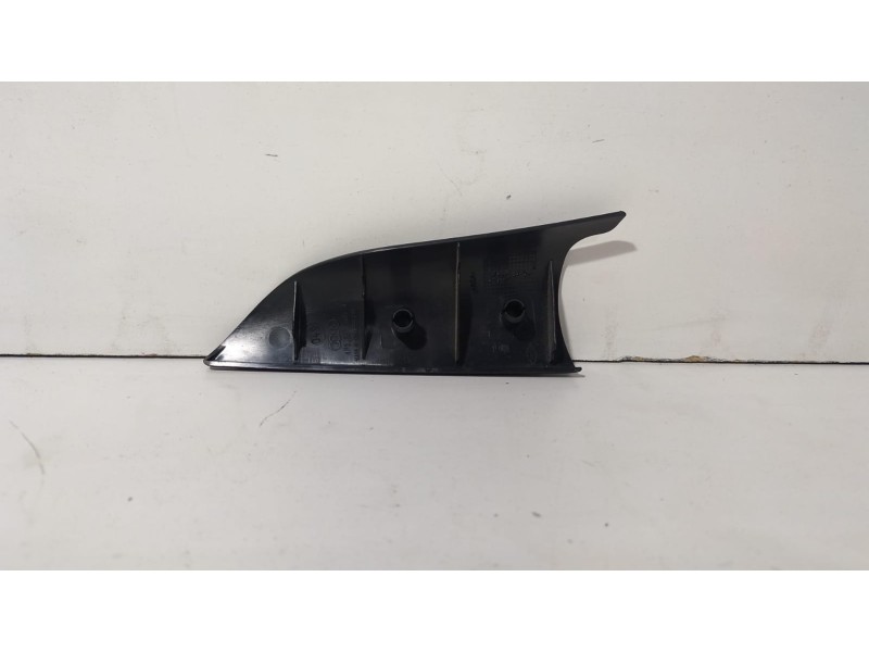 Recambio de molduras delanteras para audi a6 allroad quattro (4fh) 3.0 tdi referencia OEM IAM 4F0857506A 77918 R