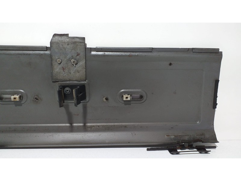 Recambio de portamatriculas para mercedes-benz actros 2/3 2 - ejes / 6 cil. 1841 4x2 om 501 la l (largo) referencia OEM IAM A943