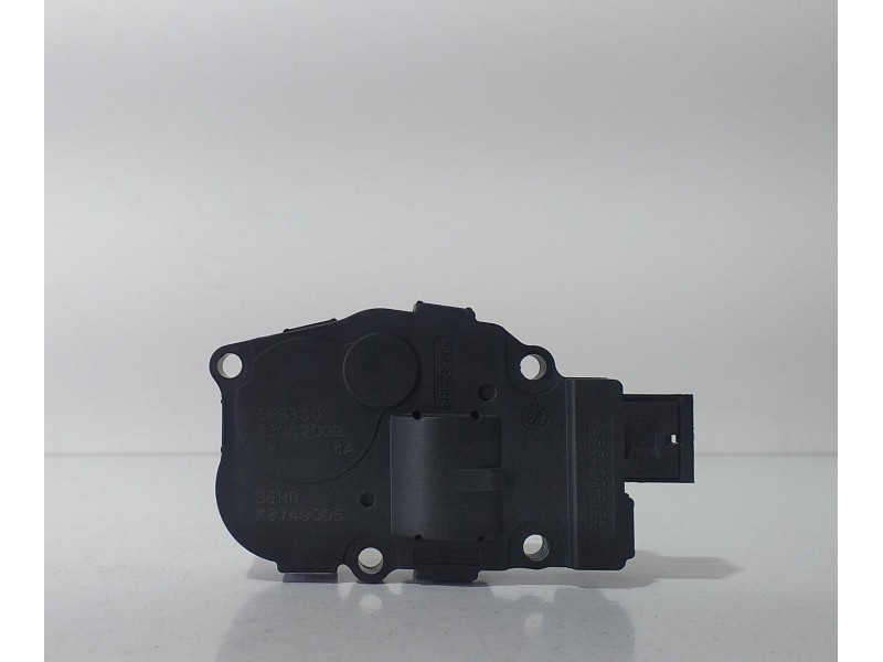 Recambio de motor apertura trampillas climatizador para audi q5 (8r) 3.0 tdi referencia OEM IAM EFB330 68721 