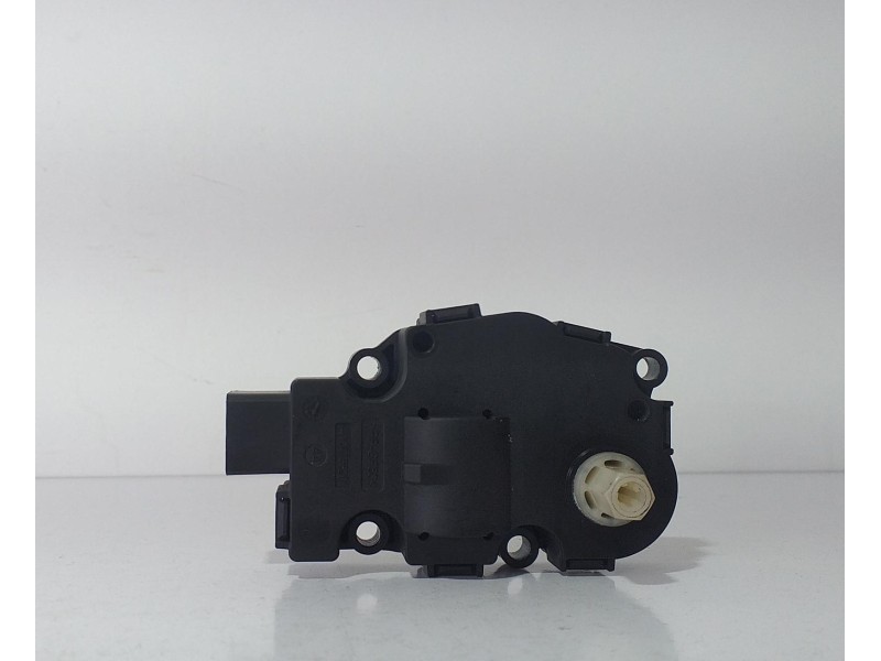 Recambio de motor apertura trampillas climatizador para audi q5 (8r) 3.0 tdi referencia OEM IAM EFB330 68721 