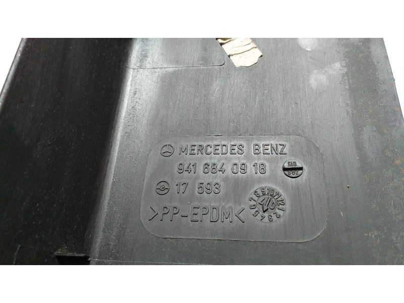 Recambio de moldura para mercedes-benz actros 2/3 2 - ejes / 6 cil. 1841 4x2 om 501 la l (largo) referencia OEM IAM A9416840918 