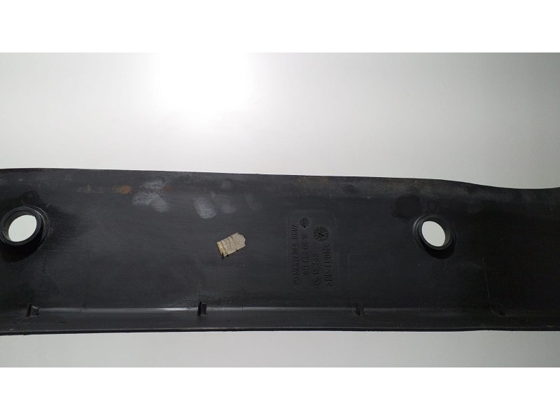 Recambio de moldura para mercedes-benz actros 2/3 2 - ejes / 6 cil. 1841 4x2 om 501 la l (largo) referencia OEM IAM A9416840918 