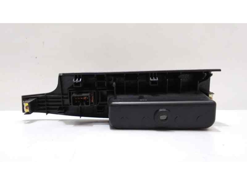 Recambio de mando elevalunas trasero derecho para kia sorento 2.5 crdi active referencia OEM IAM 935803E100GW 46523 