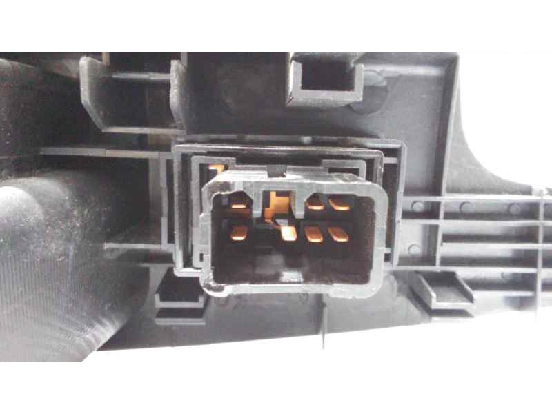 Recambio de mando elevalunas trasero izquierdo para kia sorento 2.5 crdi active referencia OEM IAM 935803E000GW 46524 