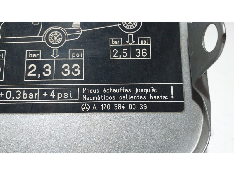 Recambio de tapa exterior combustible para mercedes-benz clase slk (w170) roadster 230 compressor (170.447) referencia OEM IAM A