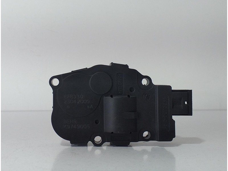 Recambio de motor apertura trampillas climatizador para audi q5 (8r) 3.0 tdi referencia OEM IAM EFB330 68723 