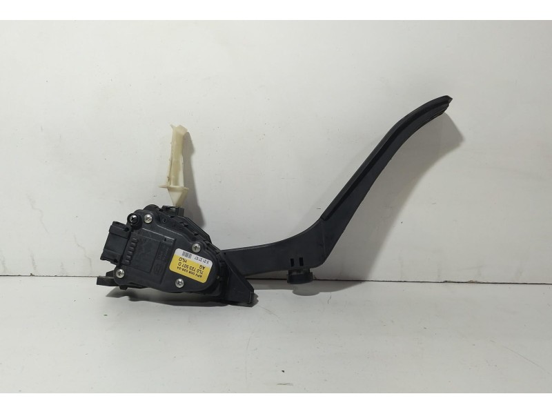 Recambio de potenciometro pedal para volkswagen touareg (7l6) tdi v6 +motion referencia OEM IAM 7L0923507D 77923 