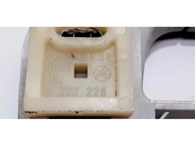 Recambio de maneta interior delantera derecha para bmw x5 (e53) 3.0d referencia OEM IAM 8257226 42867 