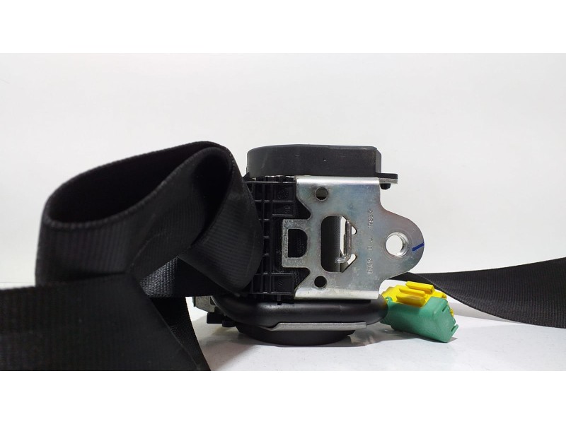 Recambio de cinturon seguridad delantero derecho para volkswagen touareg (7la) v6 referencia OEM IAM 7L0857706E 66122 