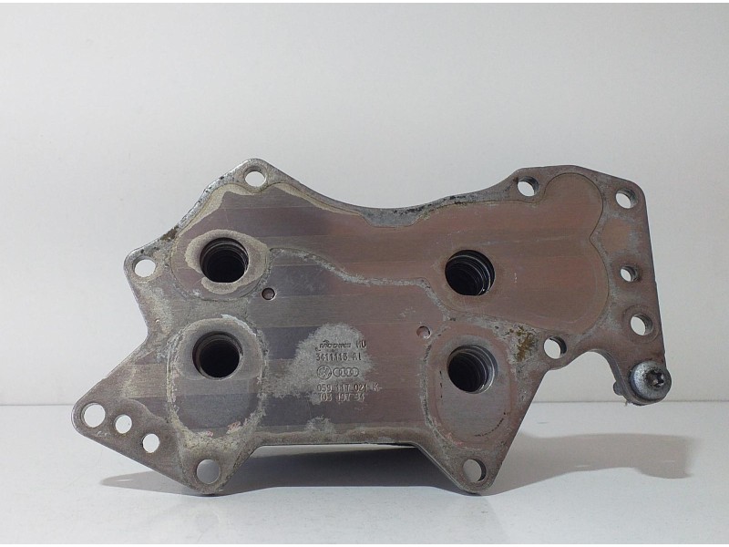 Recambio de enfriador aceite motor para audi q5 (8r) 3.0 tdi referencia OEM IAM 059117021K 68738 