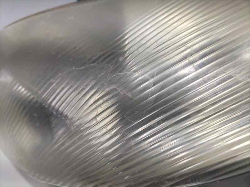 Recambio de faro izquierdo para peugeot 206 berlina xt referencia OEM IAM 9640559580 82071 