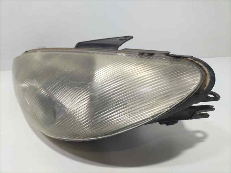 Recambio de faro izquierdo para peugeot 206 berlina xt referencia OEM IAM 9640559580 82071 