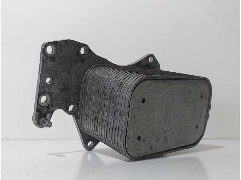 Recambio de enfriador aceite motor para audi q5 (8r) 3.0 tdi referencia OEM IAM 059117021K 68738 