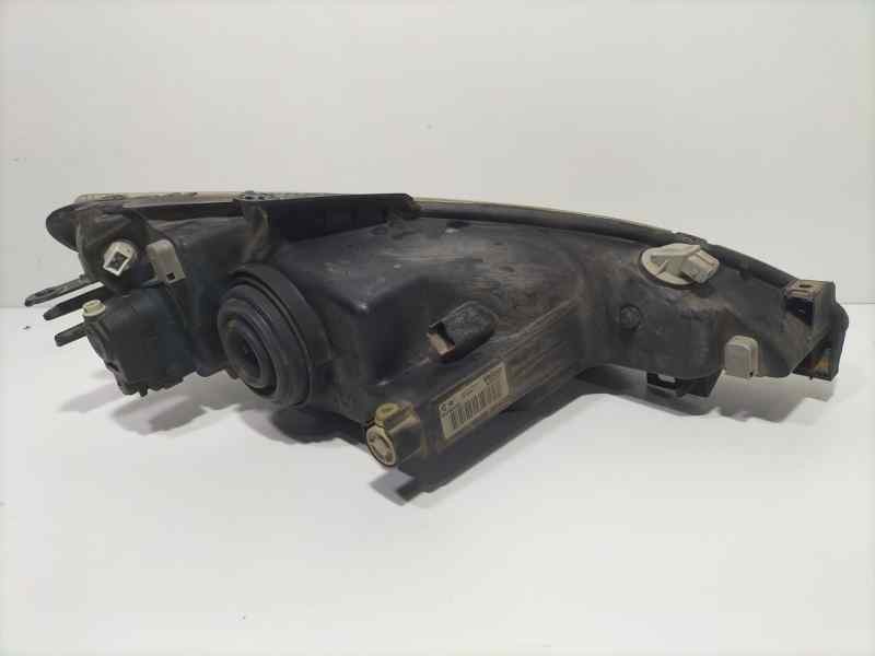 Recambio de faro izquierdo para peugeot 206 berlina xt referencia OEM IAM 9640559580 82071 