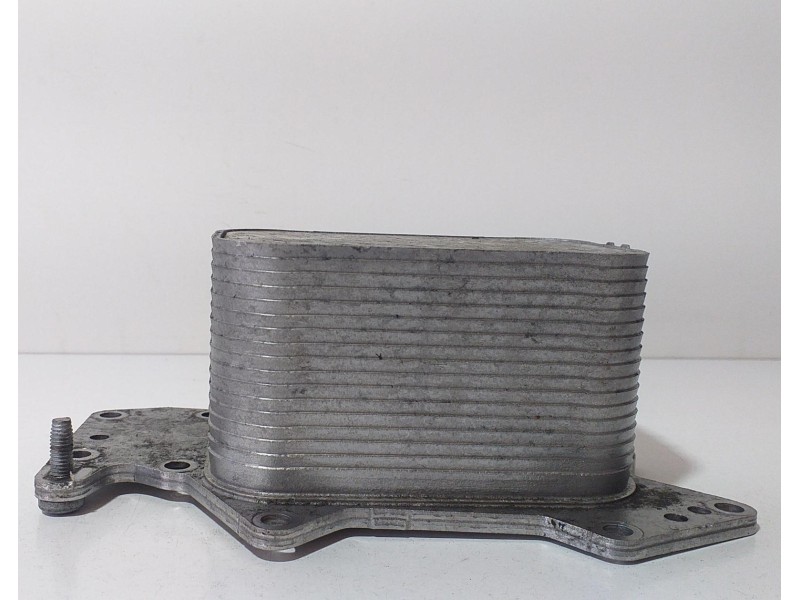 Recambio de enfriador aceite motor para audi q5 (8r) 3.0 tdi referencia OEM IAM 059117021K 68738 