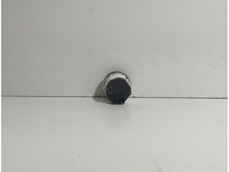 Recambio de mando multifuncion para volkswagen touareg (7l6) tdi v6 +motion referencia OEM IAM 7L6941435R 77892 