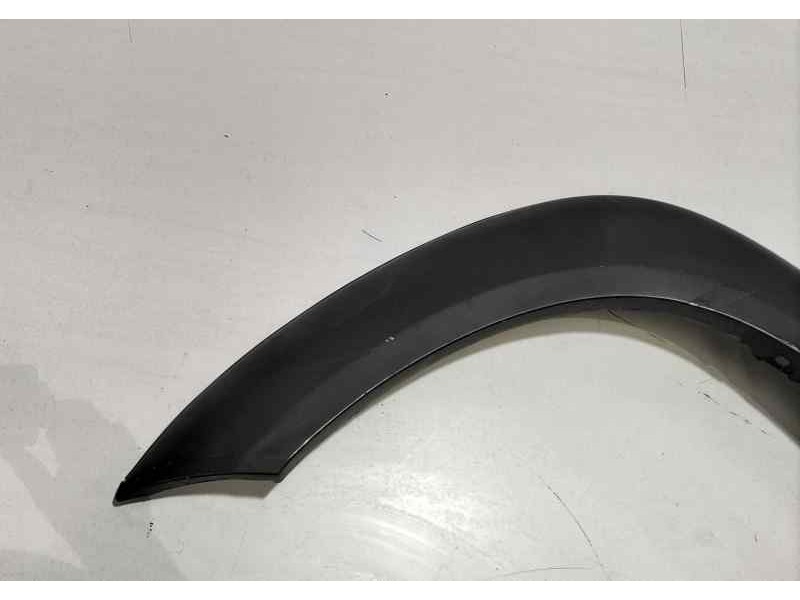 Recambio de aletin delantero izquierdo para hyundai tucson (jm) 2.0 crdi comfort (4wd) referencia OEM IAM 877112E000 84074 R