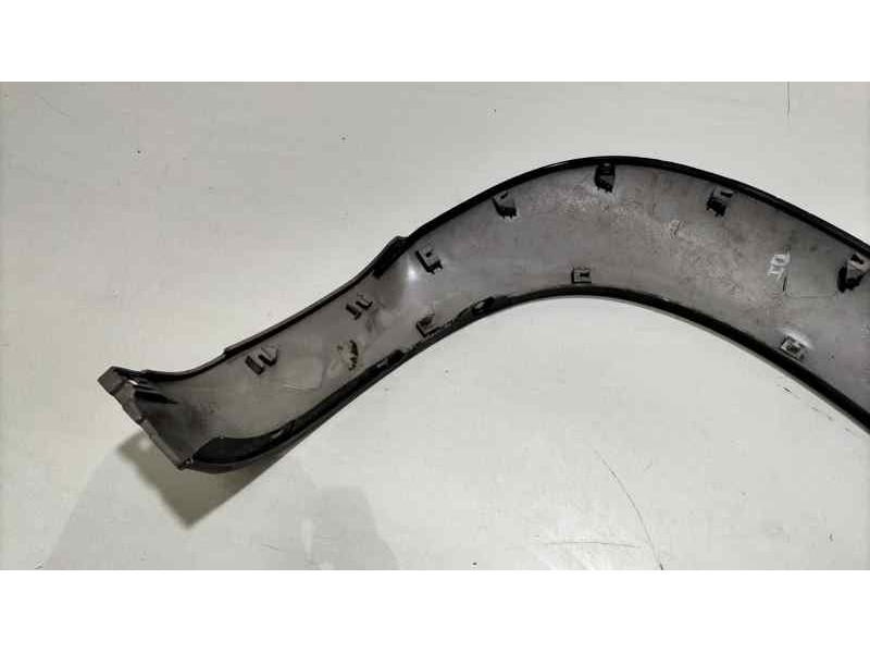 Recambio de aletin delantero izquierdo para hyundai tucson (jm) 2.0 crdi comfort (4wd) referencia OEM IAM 877112E000 84074 R