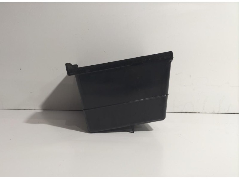 Recambio de apoyabrazos central para volkswagen touareg (7l6) tdi v6 +motion referencia OEM IAM 7L6863284B 77894 