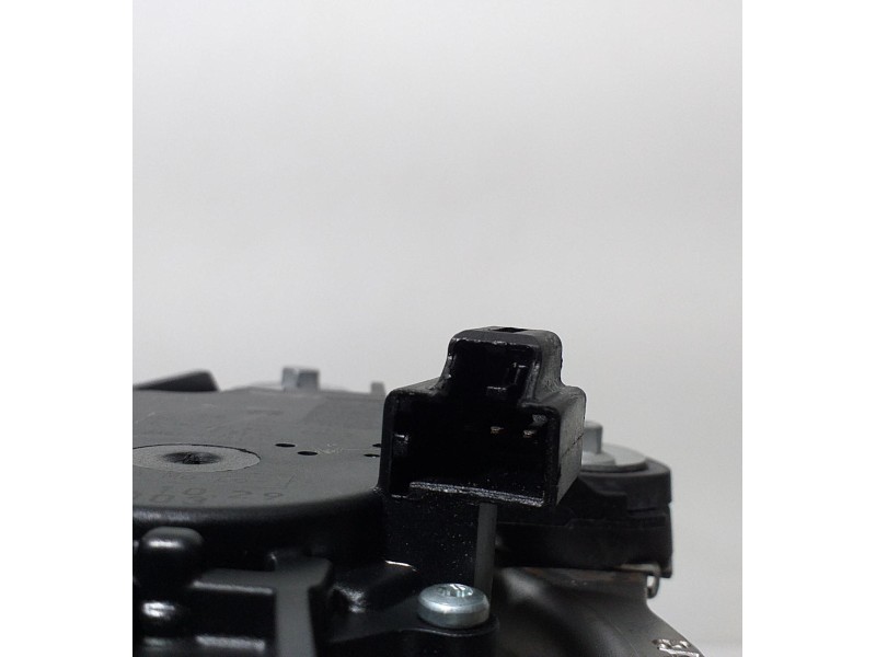 Recambio de motor limpia trasero para ford fiesta (cb1) trend referencia OEM IAM 8A61A17K441AA 66133 