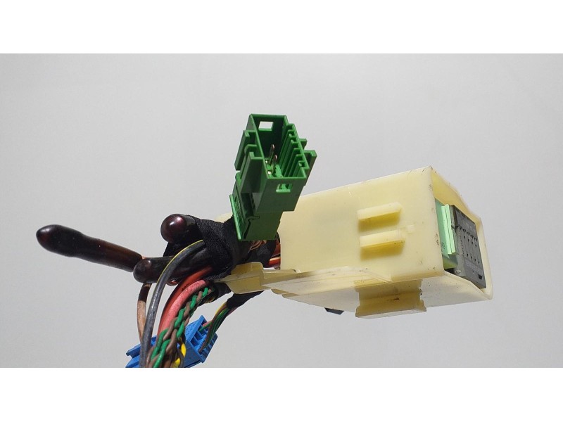 Recambio de caja reles / fusibles para bmw serie 4 gran coupe (f36) 420d referencia OEM IAM 8507885 58405 