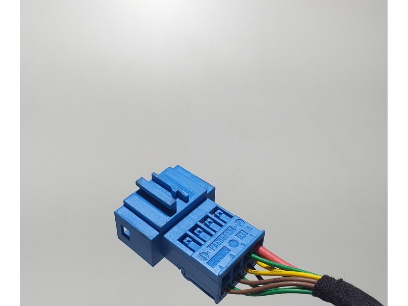 Recambio de caja reles / fusibles para bmw serie 4 gran coupe (f36) 420d referencia OEM IAM 8507885 58405 