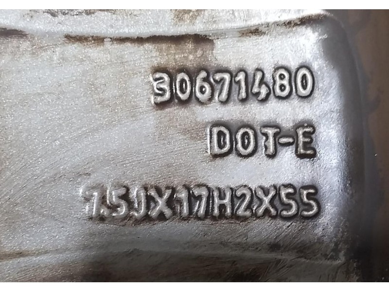 Recambio de juego llantas para volvo xc60 2.4 diesel cat referencia OEM IAM 30671480 77944 