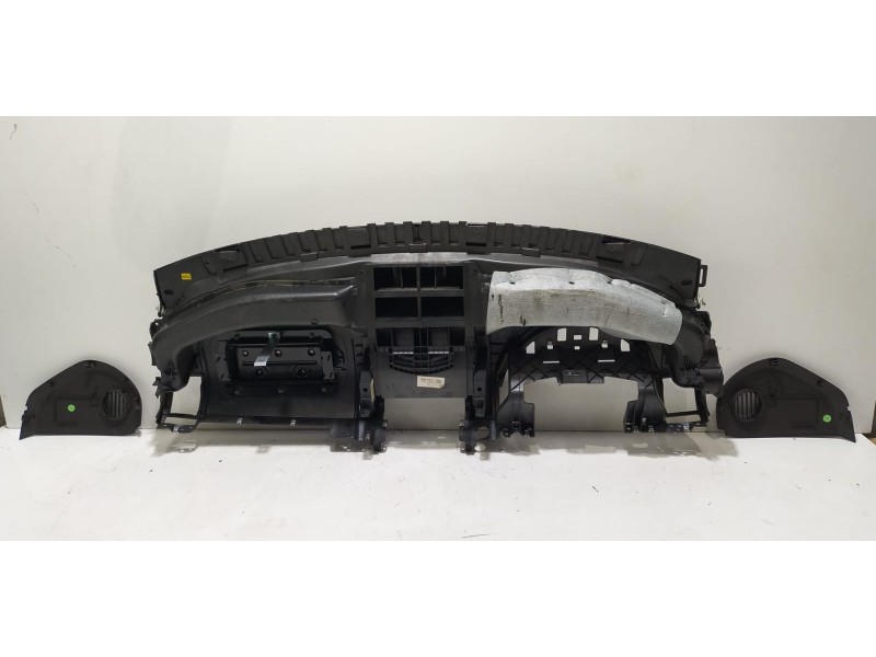 Recambio de salpicadero para volkswagen touareg (7l6) tdi v6 +motion referencia OEM IAM 7L6857076 77946 