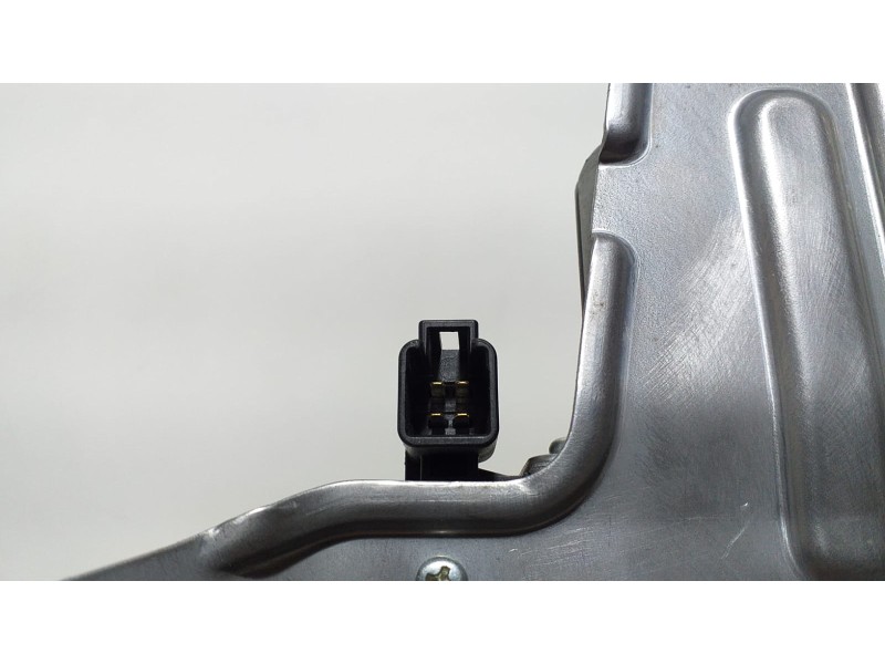 Recambio de motor limpia trasero para mazda 3 berlina (bk) 1.6 crdt active referencia OEM IAM 8496000651 66145 