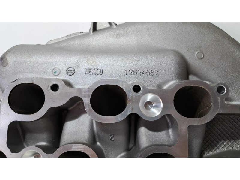 Recambio de colector admision para chevrolet camaro 3.6i camaro 2010 referencia OEM IAM 12595766 75677 R