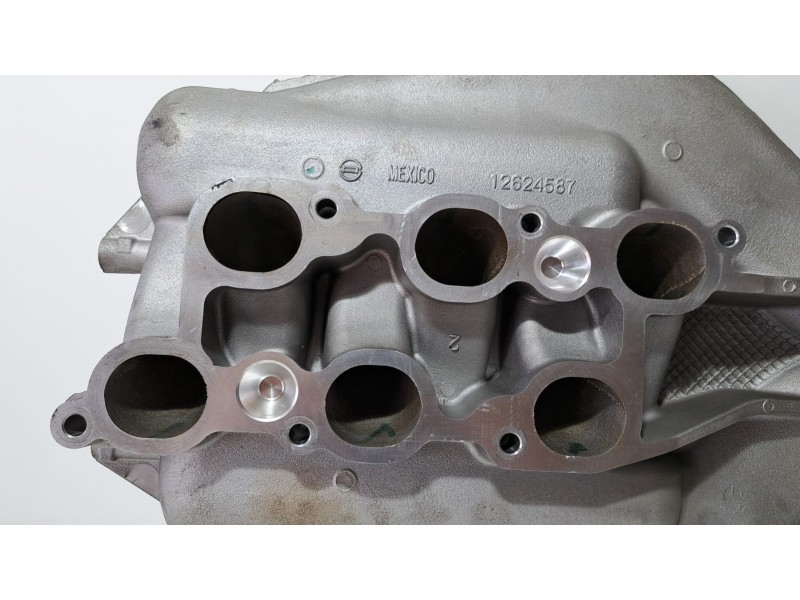 Recambio de colector admision para chevrolet camaro 3.6i camaro 2010 referencia OEM IAM 12595766 75677 R