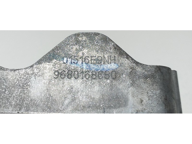 Recambio de maneta exterior delantera izquierda para peugeot 208 style referencia OEM IAM 9680168680 58429 