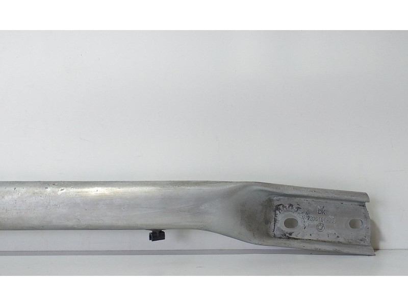 Recambio de refuerzo paragolpes delantero para bmw x5 (e70) m referencia OEM IAM 7205151 68770 