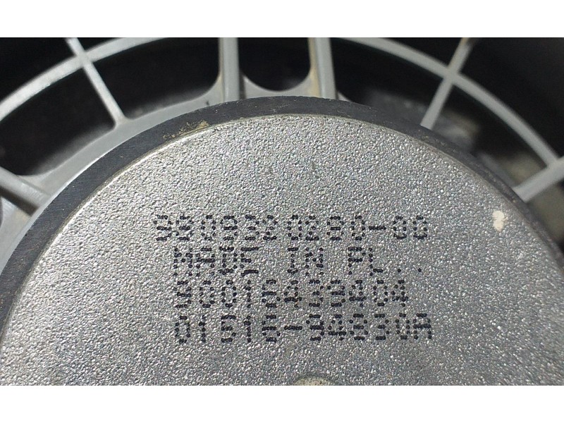 Recambio de sistema audio / radio cd para peugeot 208 style referencia OEM IAM 9809320280 58431 