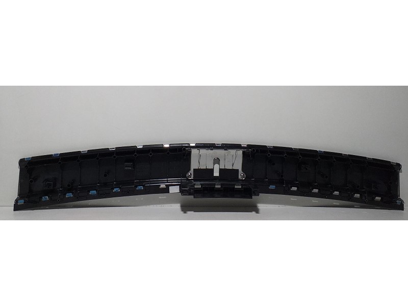 Recambio de guarnecido porton trasero para porsche cayenne (typ 92aa) gts referencia OEM IAM 7P0863459E 66212 